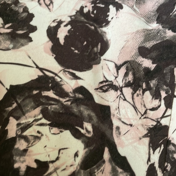 Floral capri leggings - Picture 2 of 2